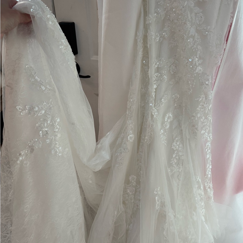 Maggie Sottero White Wedding Dress with Lace Train - Picture 13 of 13